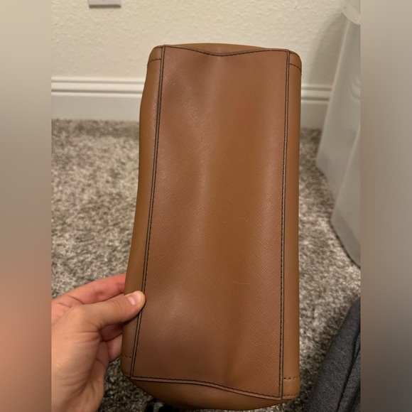 Michael Kors Purse - Picture 5 of 7